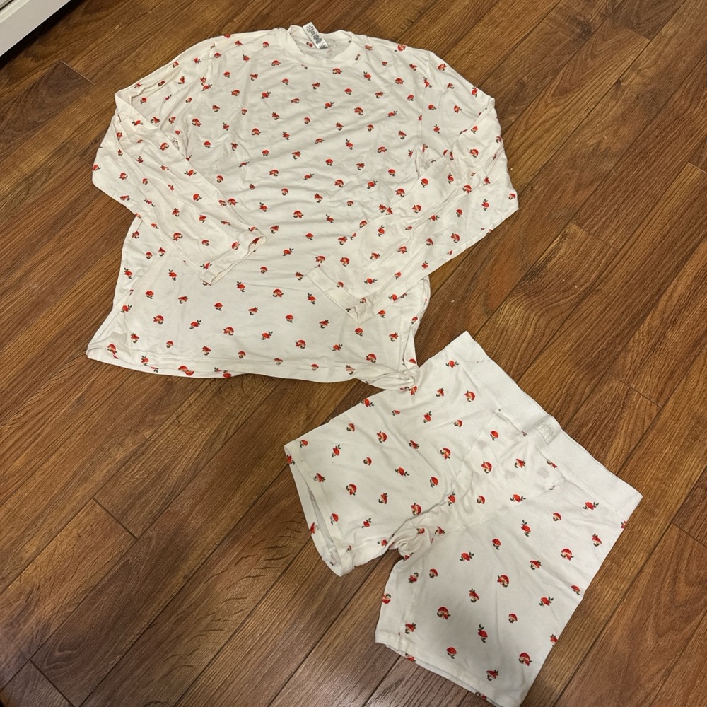 SKIMS White and Red Pajama Set